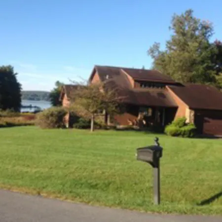 Brown Bear Lodge